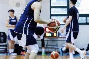 台北集训15人阵容：陈盈骏、林庭谦担纲，刘铮、林秉圣不在列