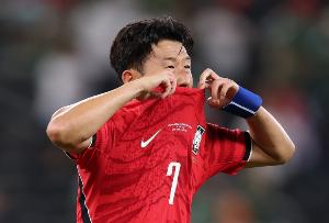 韩媒称韩国队内不和，孙兴慜和李在城末轮替补或因此事