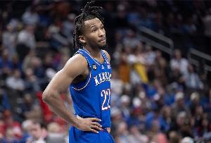 塞尔夫：彼得森NBA生涯10载8次入全明星 均场得分达20或25分