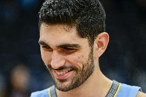Shams：灰熊让阿尔达马加盟以积累选秀资源 小贾伦交易特例保持完整