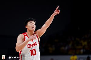 全队独一正值+4!王俊杰23分钟内9投3中得8分,离场后球队输掉23分