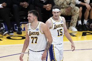 25-26赛季，东契奇与里夫斯同场，湖人净效率高达+8.9