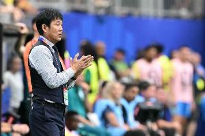 日本世界杯淘汰赛屡次险胜，五战无一败绩，两次遭绝杀，两次点球大战失利